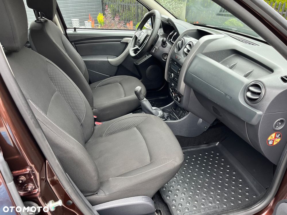 Dacia Duster 1.6 SCe Laureate S&S - 13