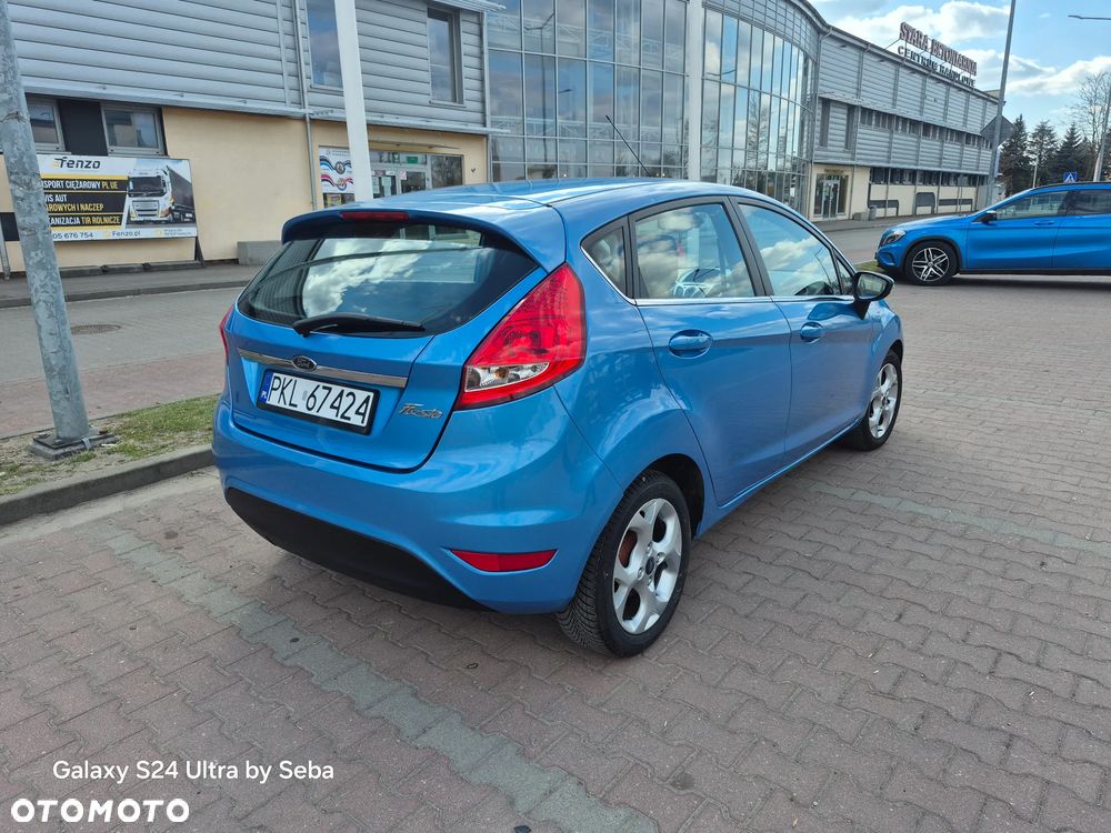 Ford Fiesta 1.4 Champions Edition - 3