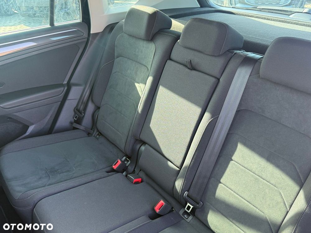 Volkswagen Tiguan - 16
