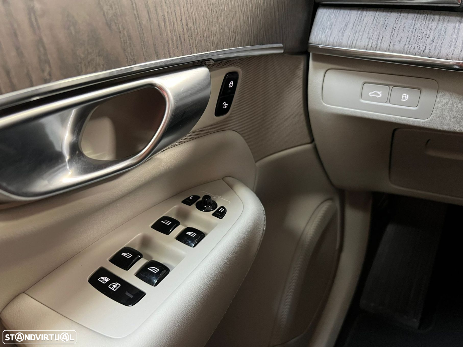 Volvo XC 90 - 16