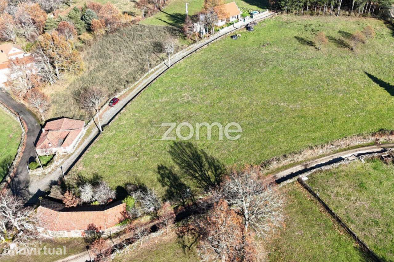 Terreno com 7.695 m2 em Montalegre - Grande imagem: 4/15