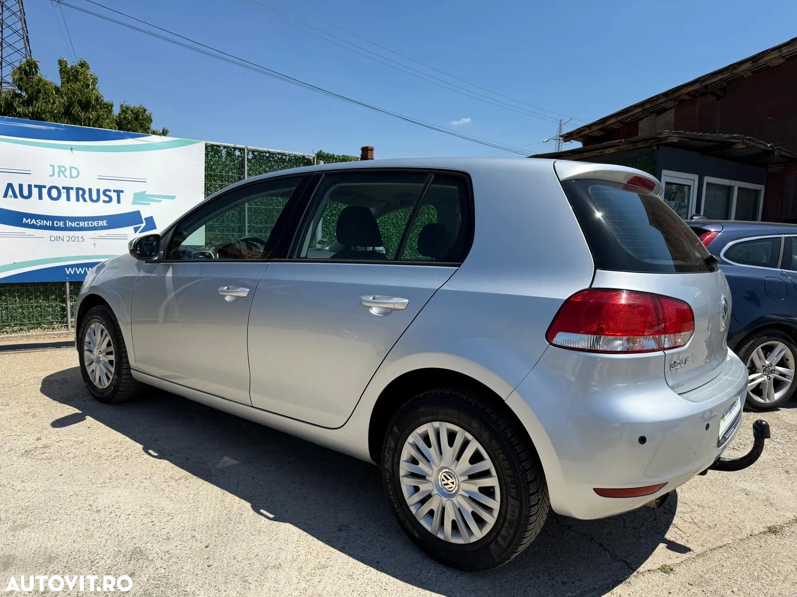 Volkswagen Golf 1.6 TDI BlueMotion Technology DPF Comfortline - 3