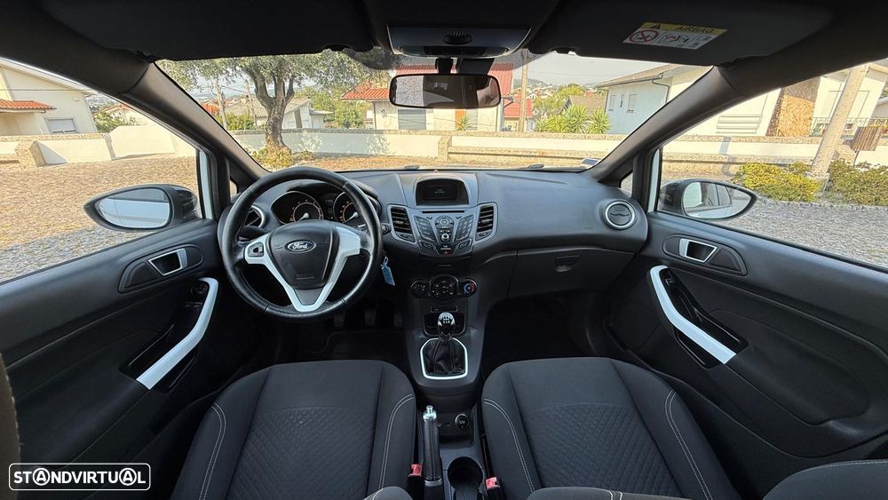 Ford Fiesta 1.0 T EcoBoost Titanium - 17