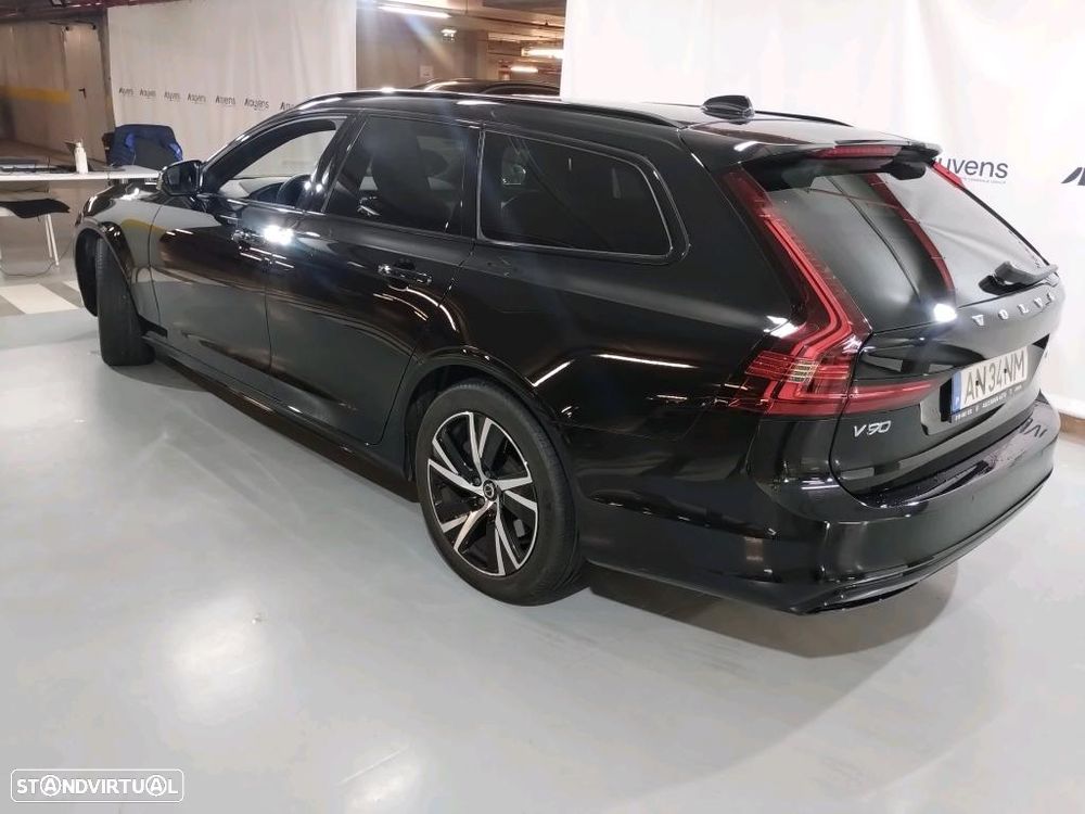 Volvo V90 - 2