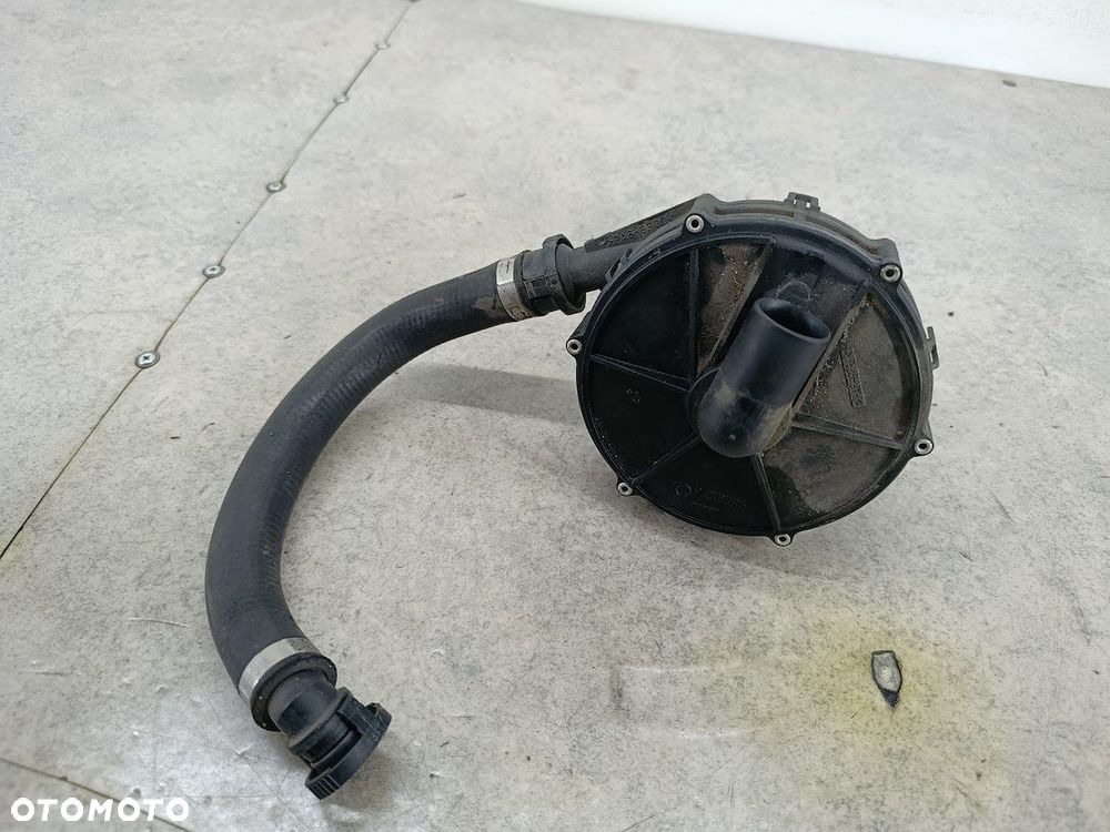 POMPA POWIETRZA WTÓRNEGO BMW 3 E46 72216676 72185275 PIERBURG 1.9 8V 318i - 4