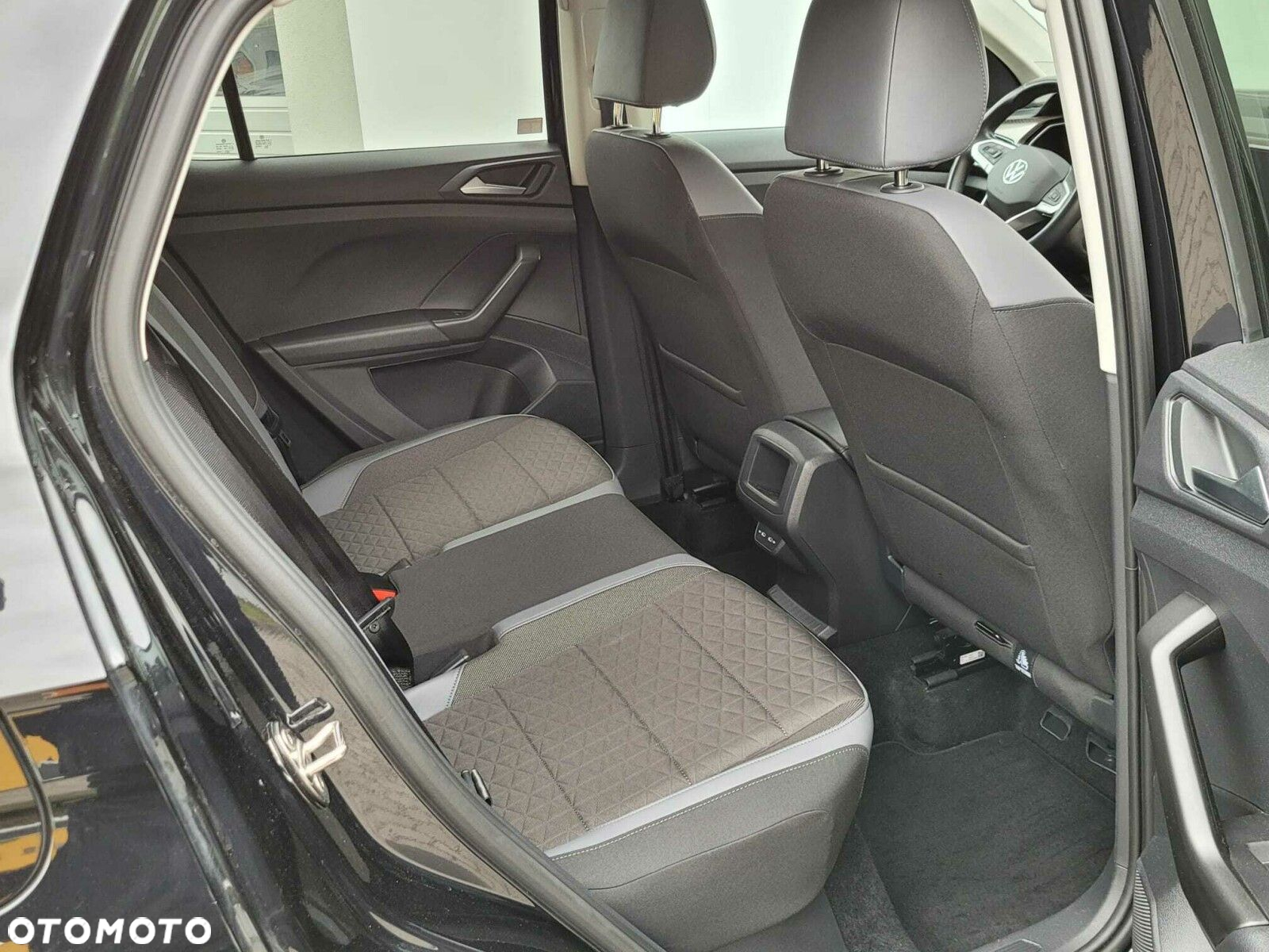 Volkswagen T-Cross - 8