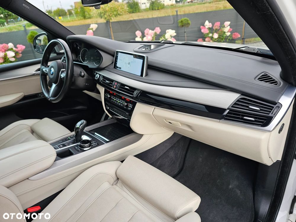 BMW X5 M M50d Sport-Aut - 40