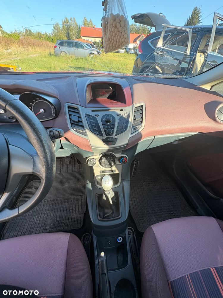 Ford Fiesta 1.6 TDCi Trend - 23