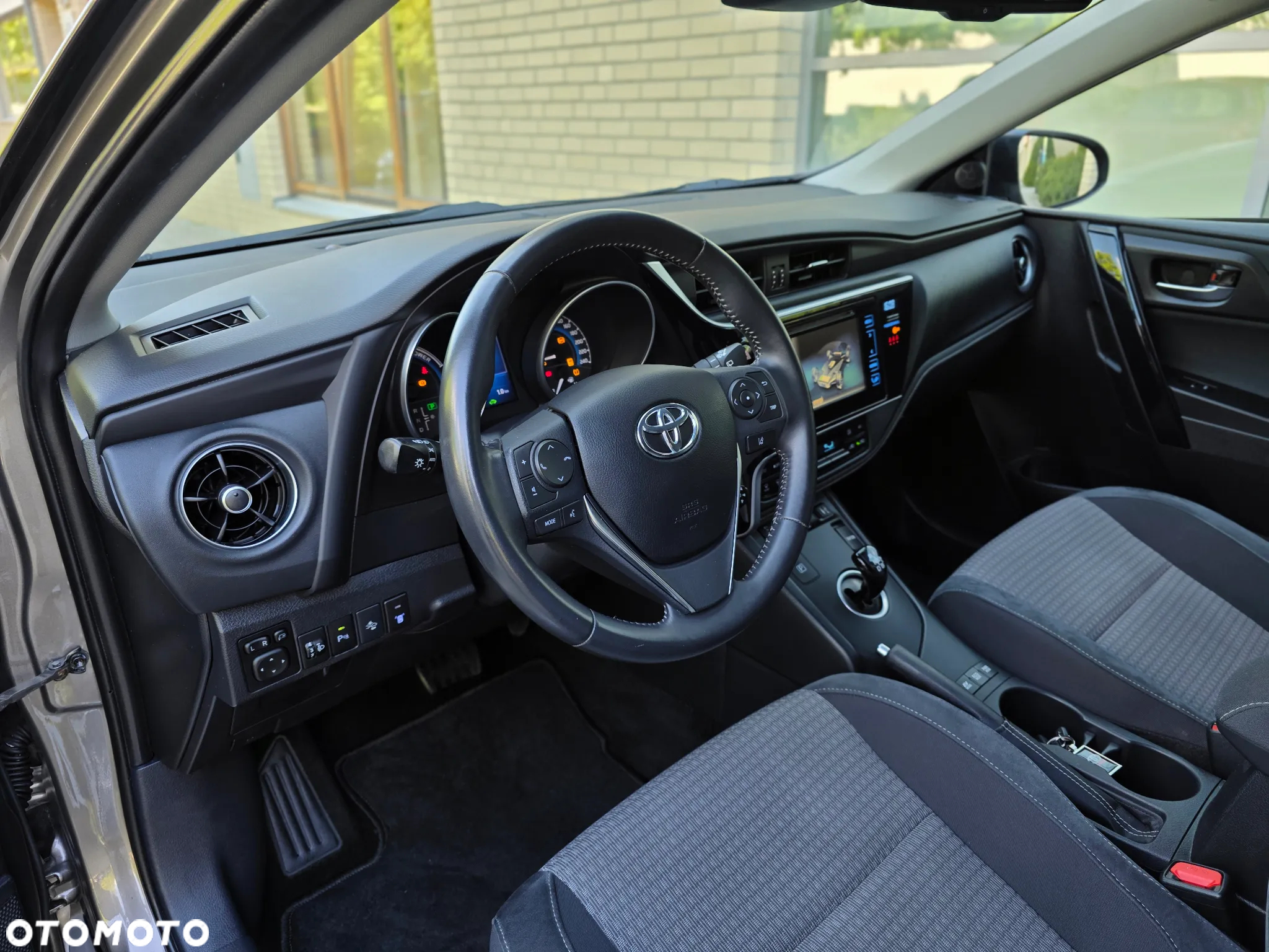 Toyota Auris 1.8 VVT-i Hybrid Automatik Edition S+ - 18
