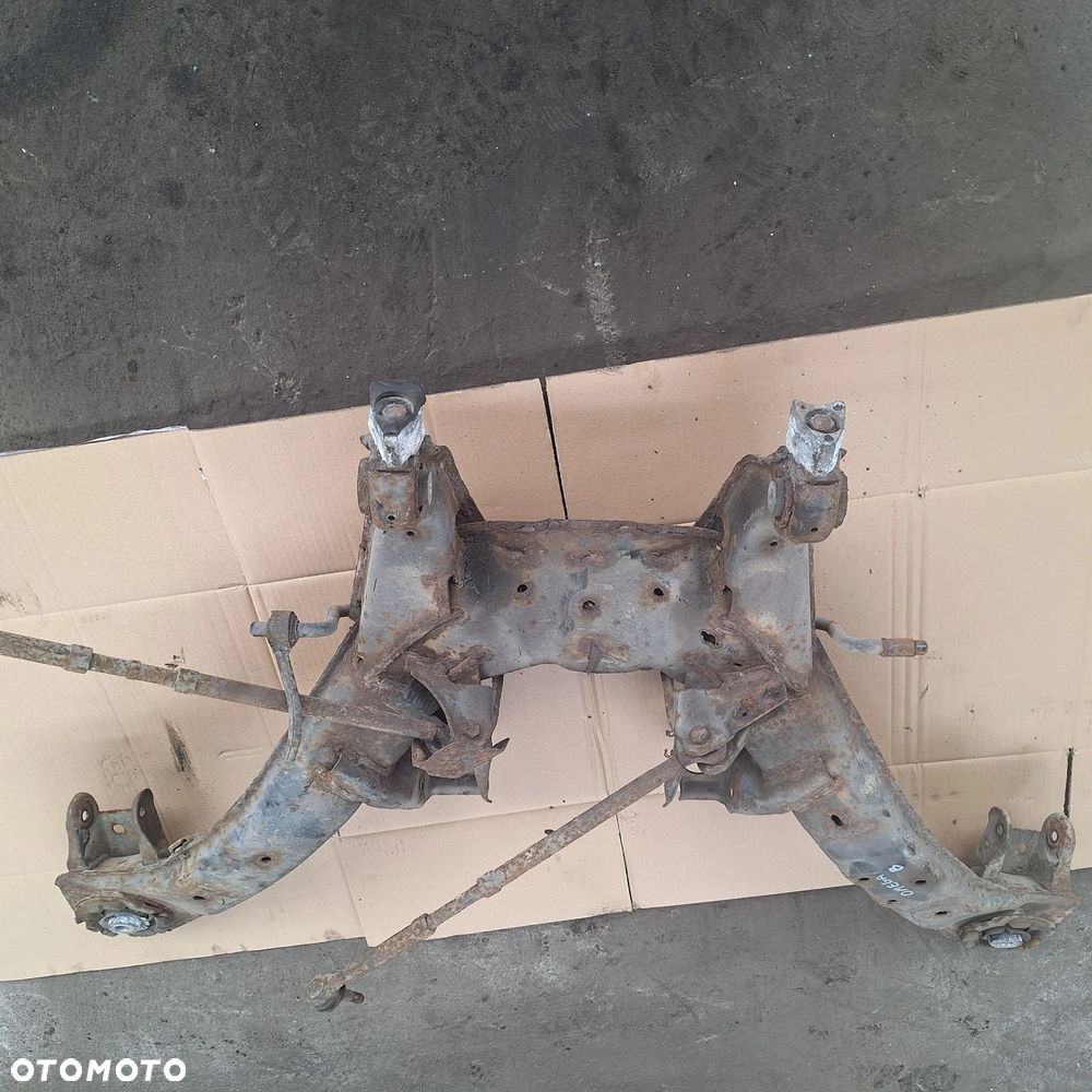 SANKI WOZEK BELKA ZAWIESZENIA TYL OMEGA B - 7