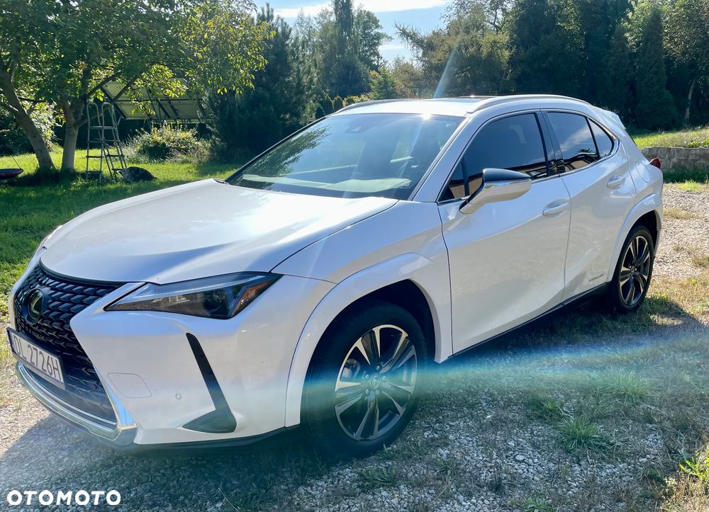 Lexus UX - 3