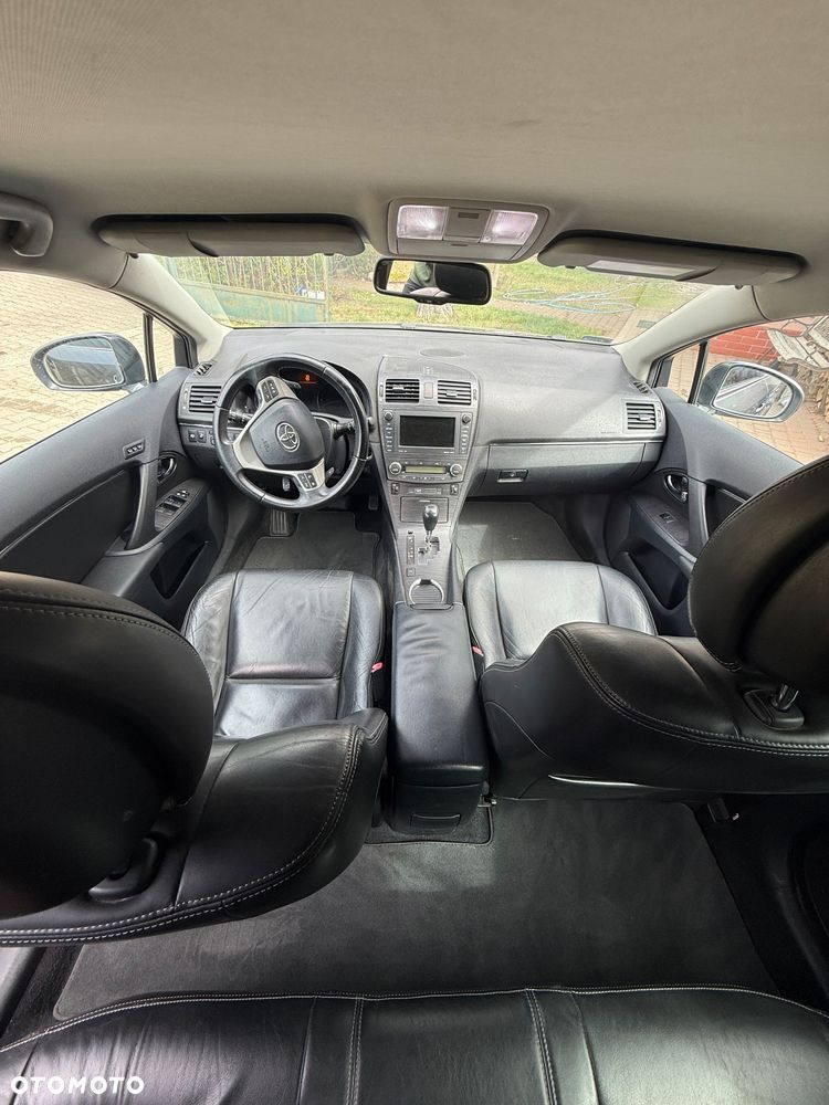 Toyota Avensis 2.2 D-4D Prestige - 16
