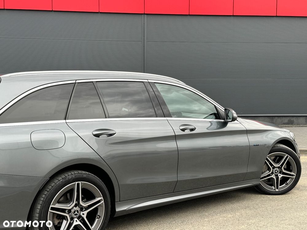 Mercedes-Benz Klasa C 300 de 9G-TRONIC - 20