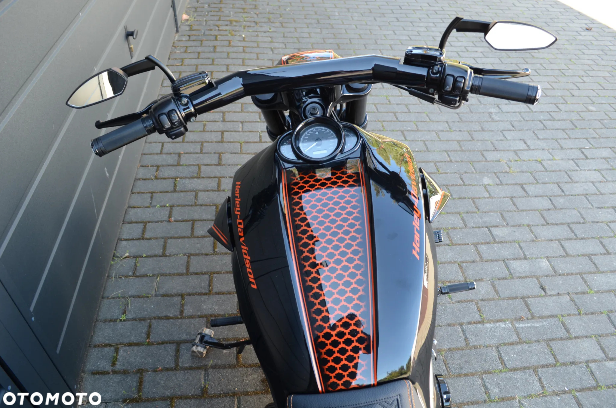 Harley-Davidson V-Rod Night Rod - 11
