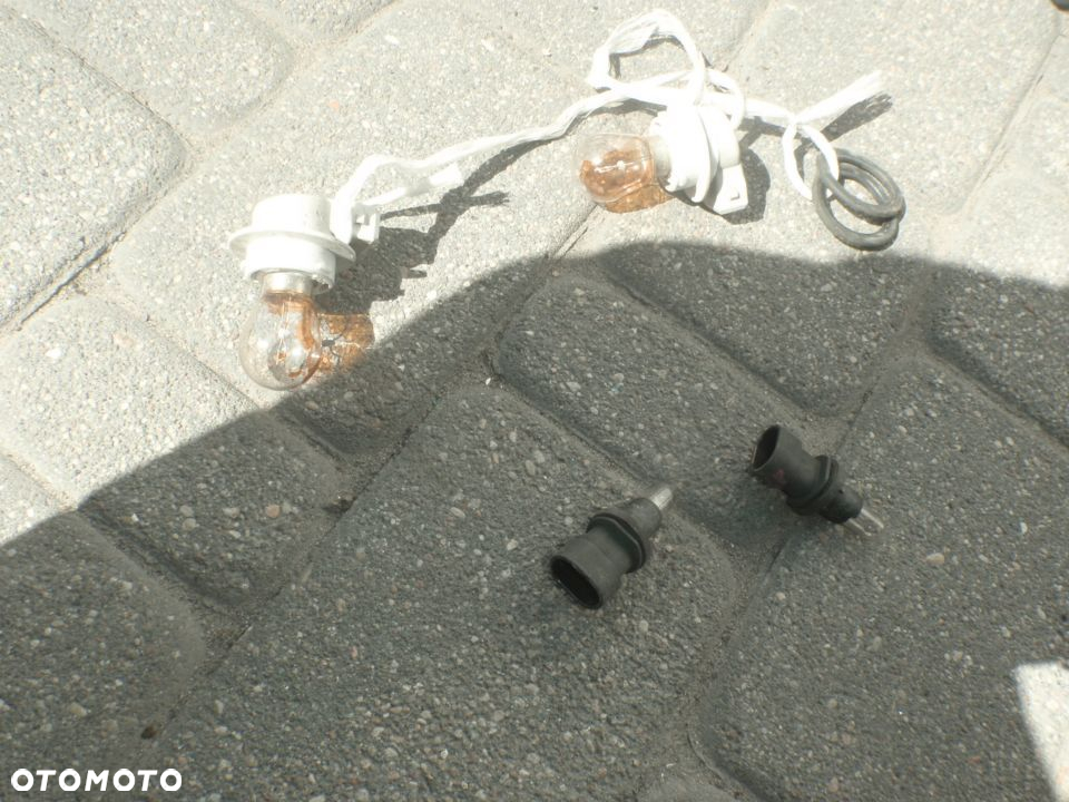 oprawka żarówki kierunkowskaz piaggio porter posiadam wszystkie części - 2