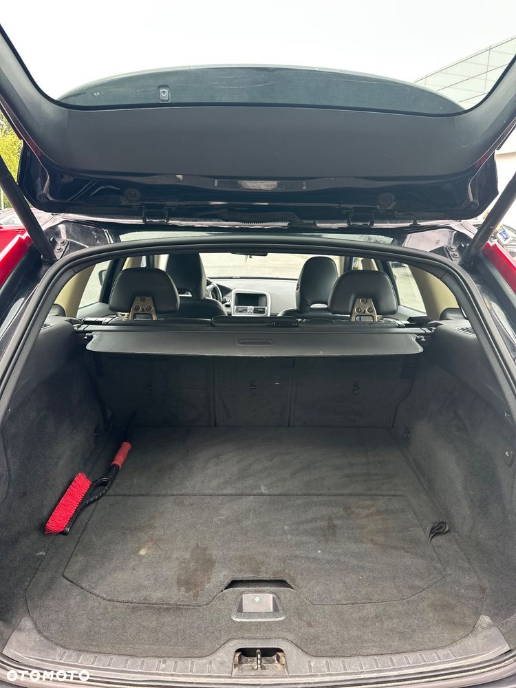 Volvo XC 60 D5 AWD Summum - 3