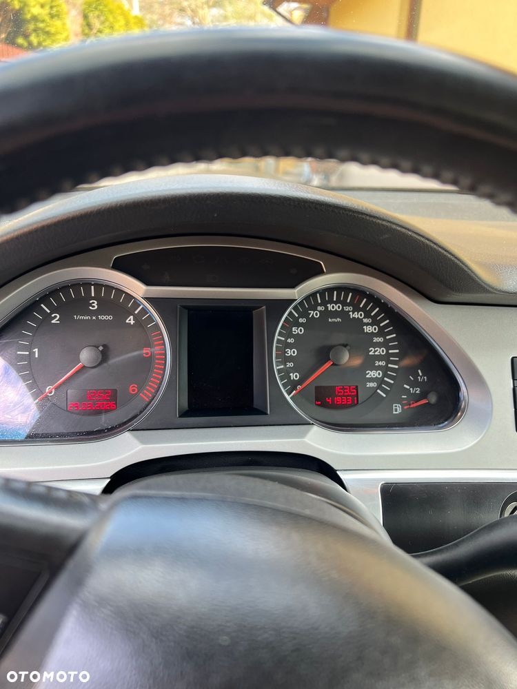 Audi A6 Avant 2.0 TDI - 16