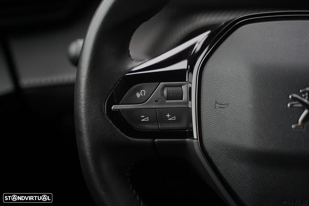 Peugeot e-2008 50 kWh Allure Pack - 21