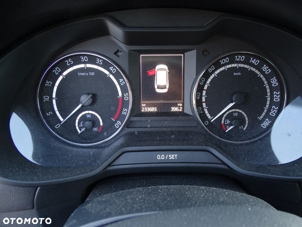 Skoda Octavia 2.0 TDI RS - 27