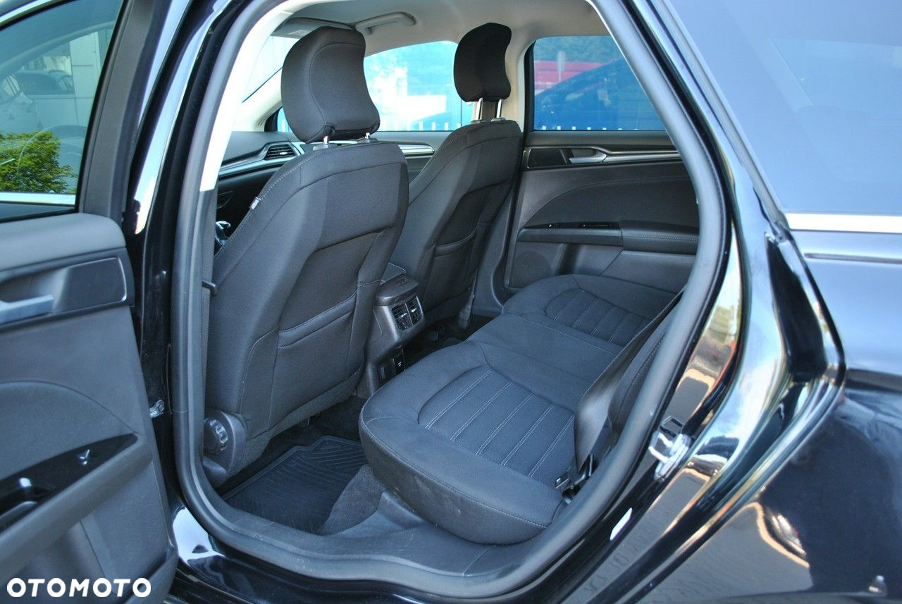 Ford Mondeo 2.0 EcoBlue Titanium - 14