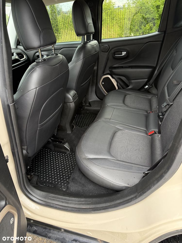 Jeep Renegade - 19
