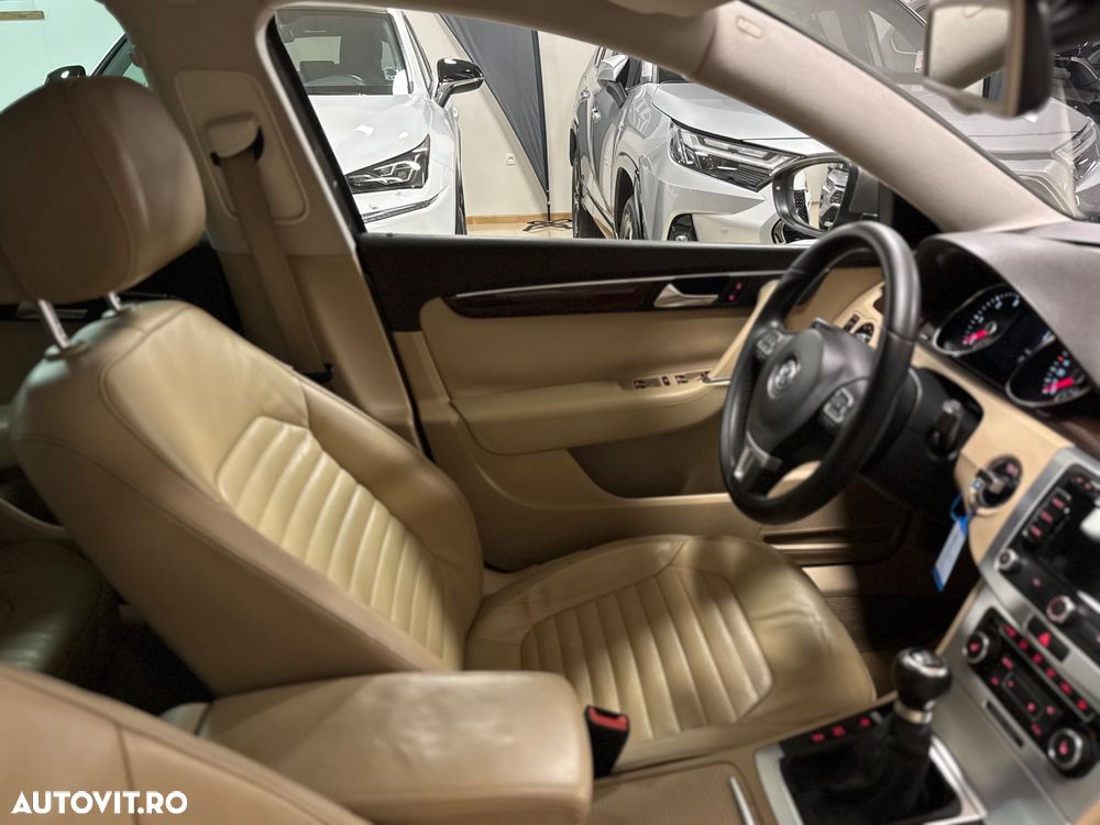 Volkswagen Passat 2.0 TDI 4Motion Highline - 18