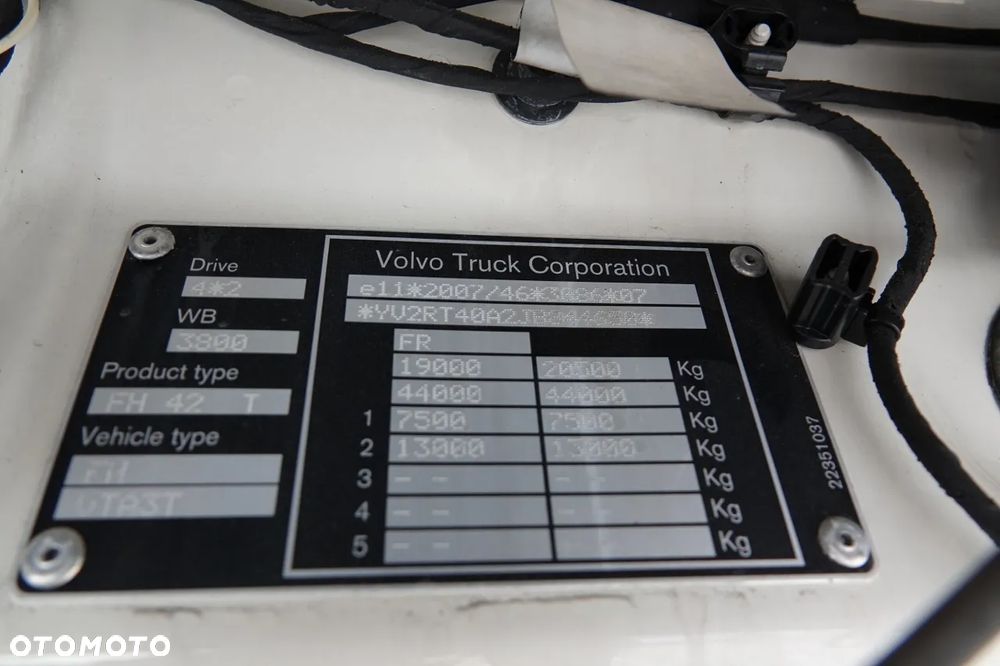 Volvo FH 500 / KLIMATYZACJA POSTOJOWA / OPONY 100% / I-SHIFT - 38