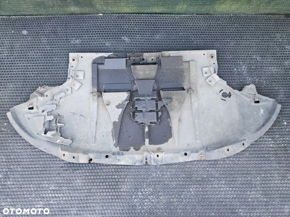 Osłona Pampers 8E0863823 Dolna Pod Silnik Wygłuszenie Silnika Audi A4 B6 B7 Sedan Kombi - 36