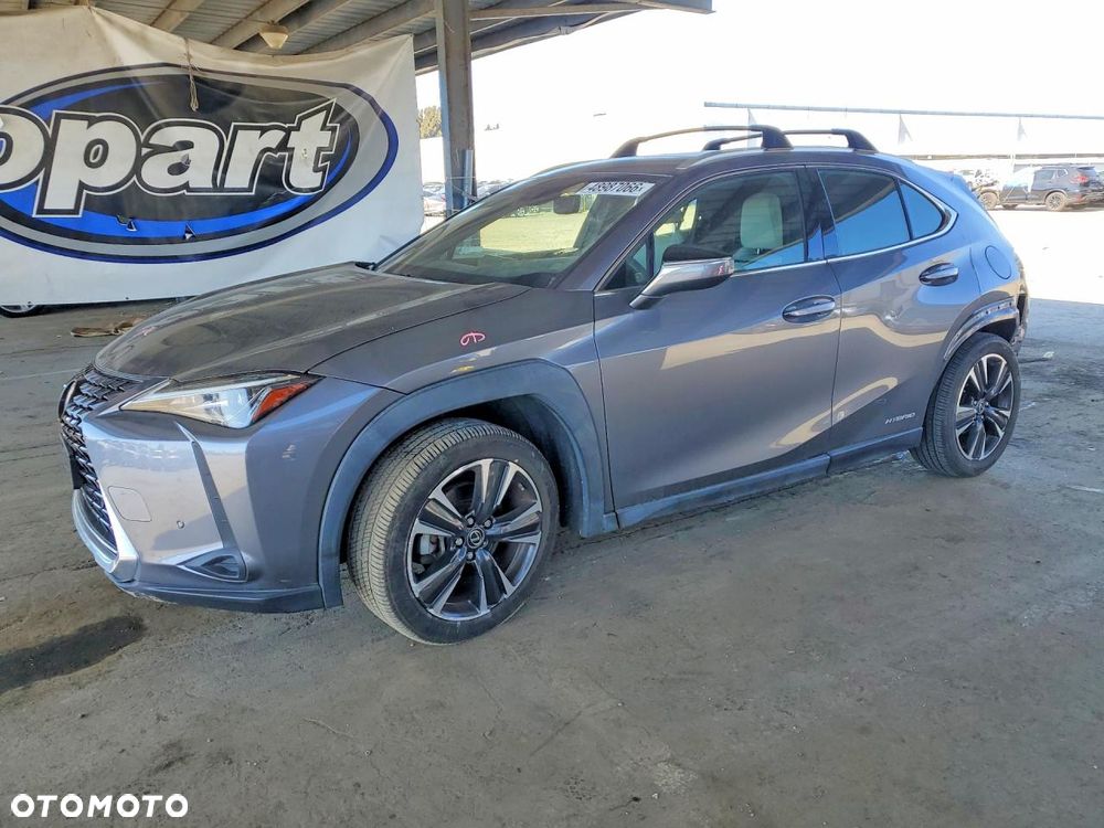 Lexus UX - 2