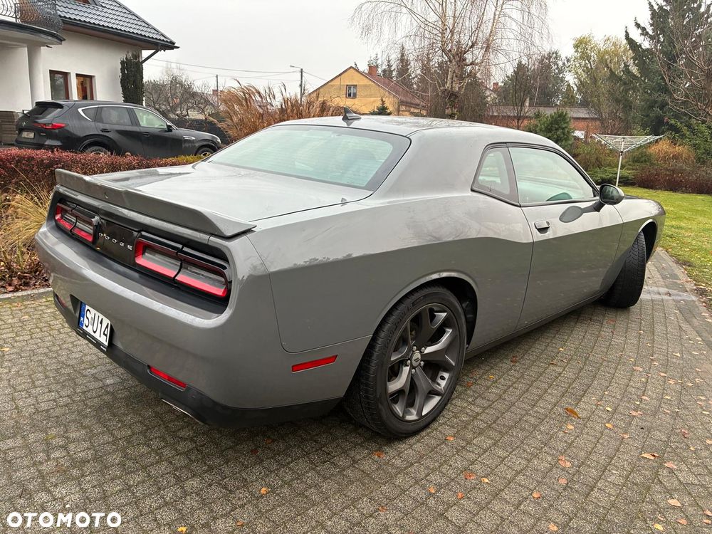 Dodge Challenger 3.6 SXT Plus - 3