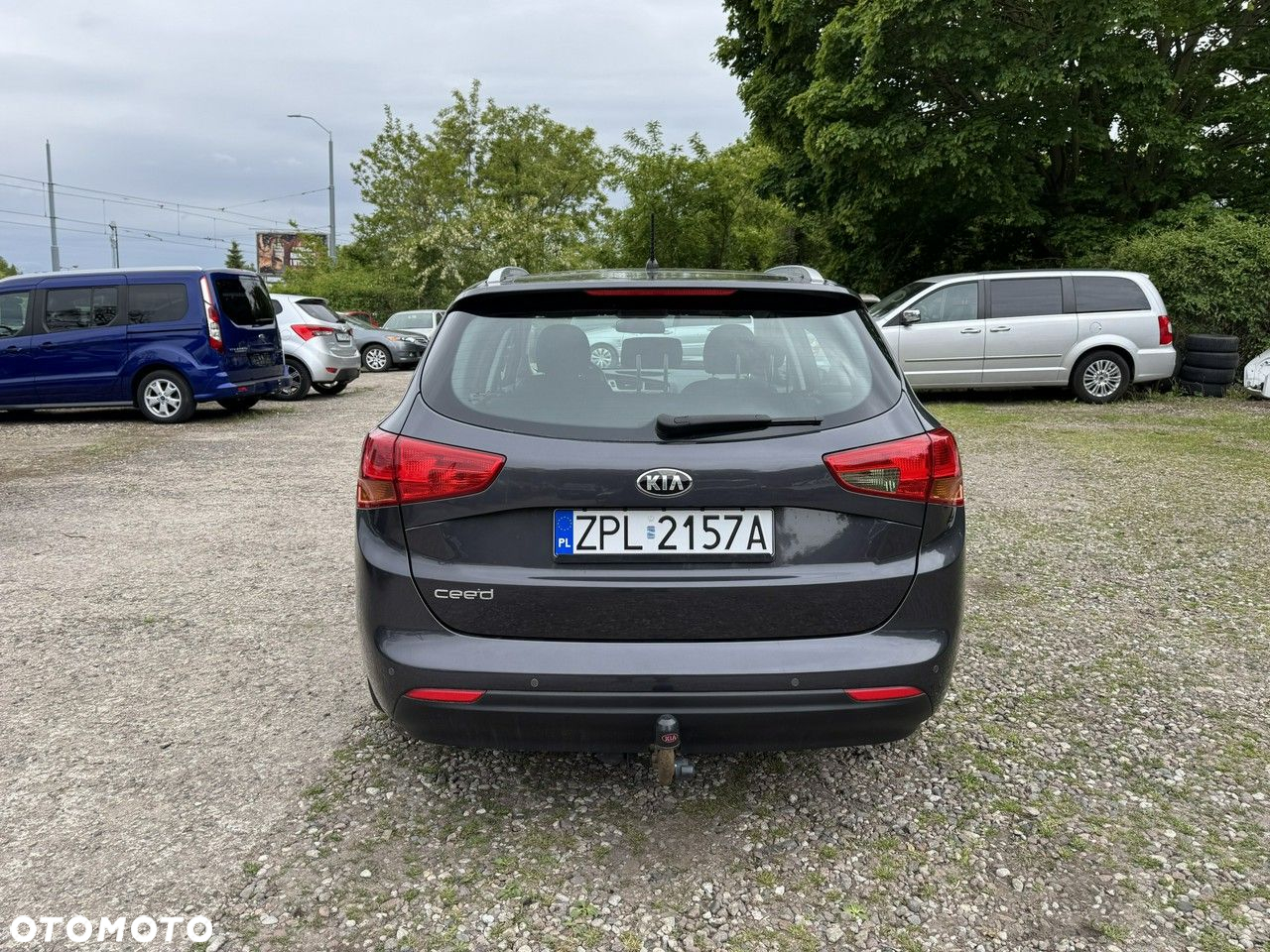 Kia Ceed - 33