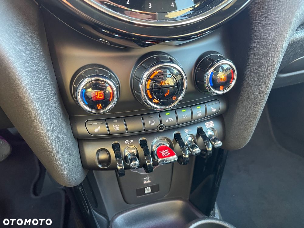 MINI Cooper Standard - 22