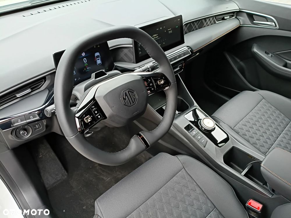 MG MG3 1.5 HEV+ Exclusive - 10