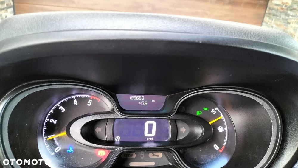 Opel Vivaro - 13