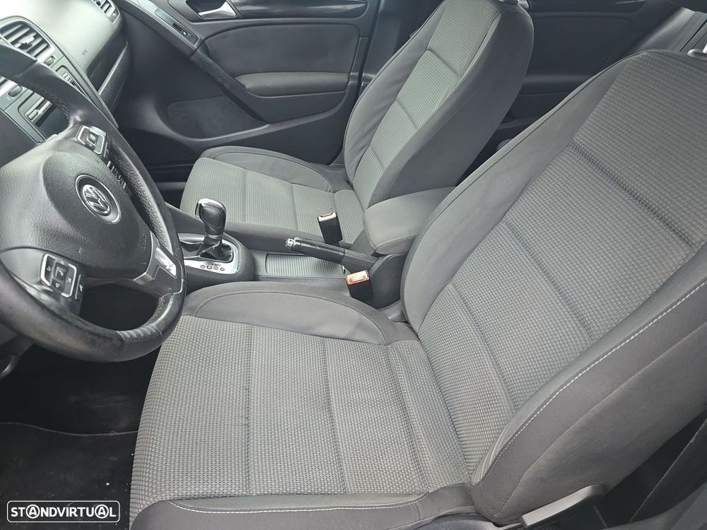 VW Golf 1.6 TDi Confortline DSG - 7