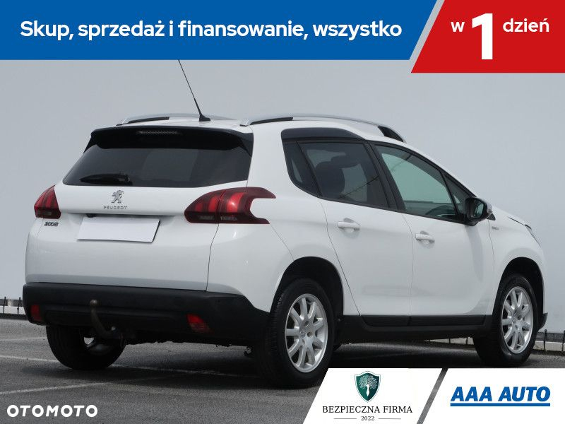 Peugeot 2008 - 6