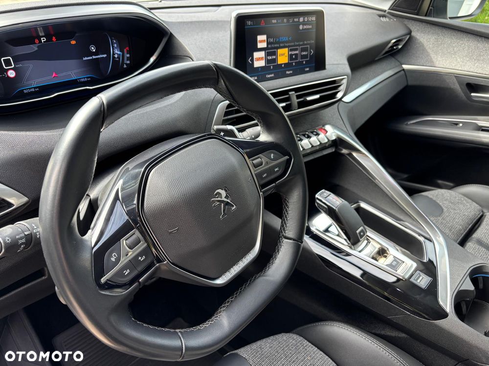 Peugeot 3008 2020 photo 2
