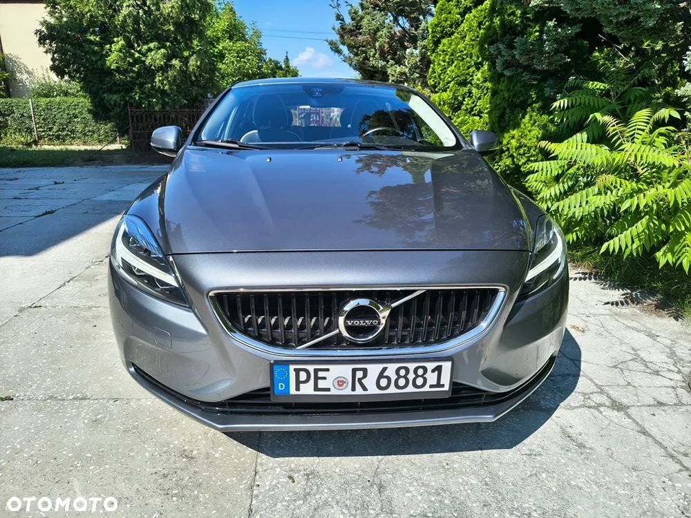 Volvo V40 T2 Linje Svart - 14