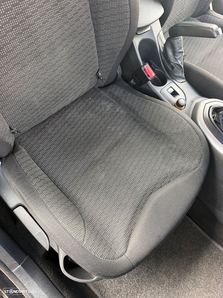 Peugeot 308 SW - 10