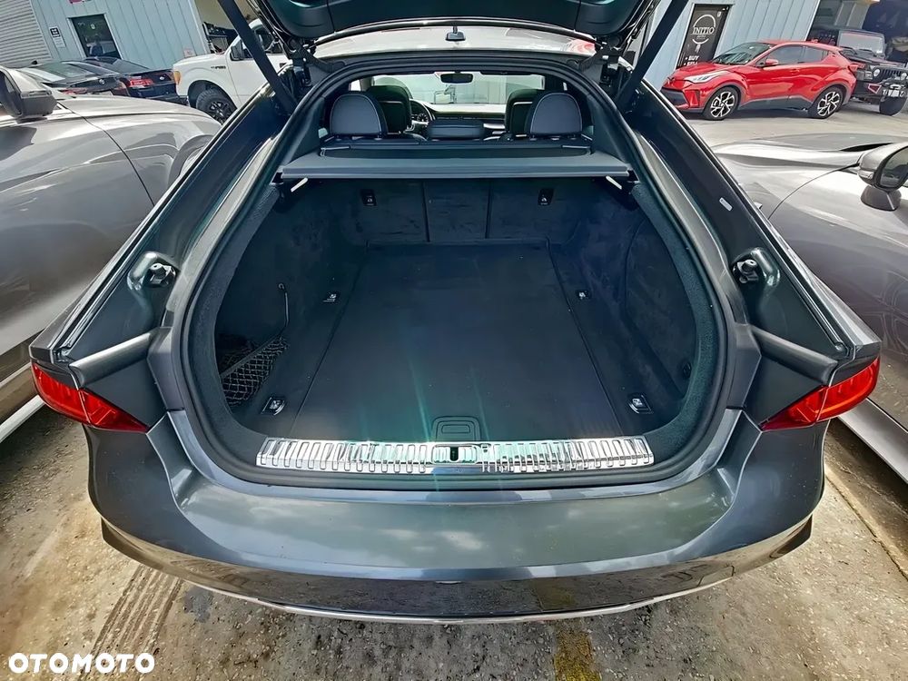 Audi A7 Sportback - 12