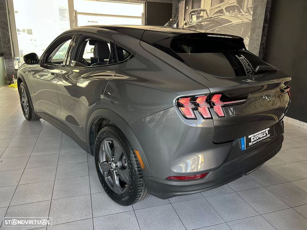 Ford Mustang Mach-E Standard - 3