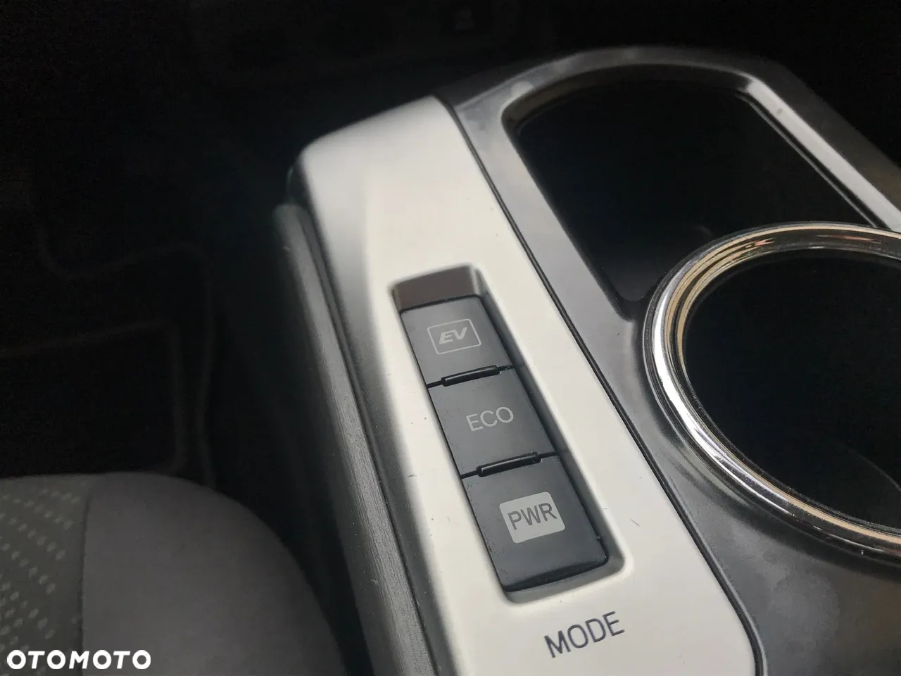 Toyota Prius+ 1.8 HSD Premium - 33