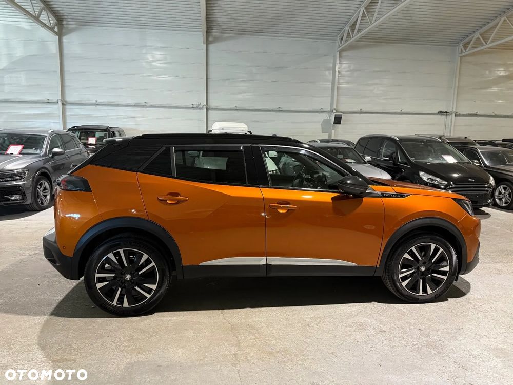 Peugeot 2008 BlueHDi 130 EAT8 GT - 8