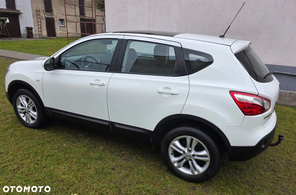 Nissan Qashqai - 4