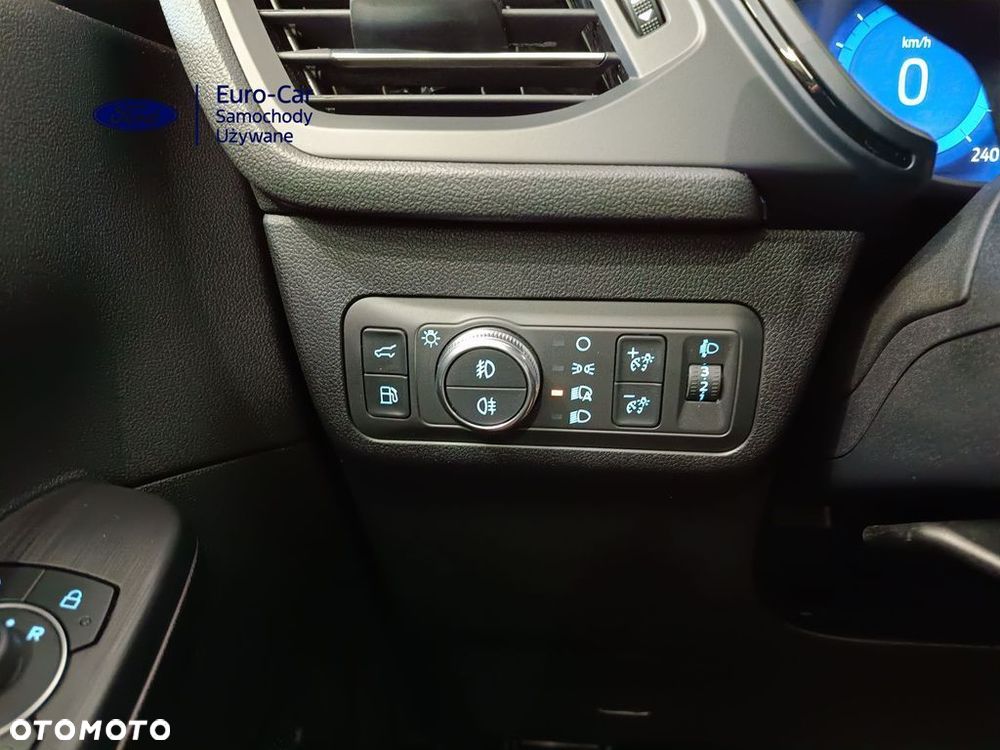 Ford Kuga 2.5 Duratec PHEV ST-LINE X - 30