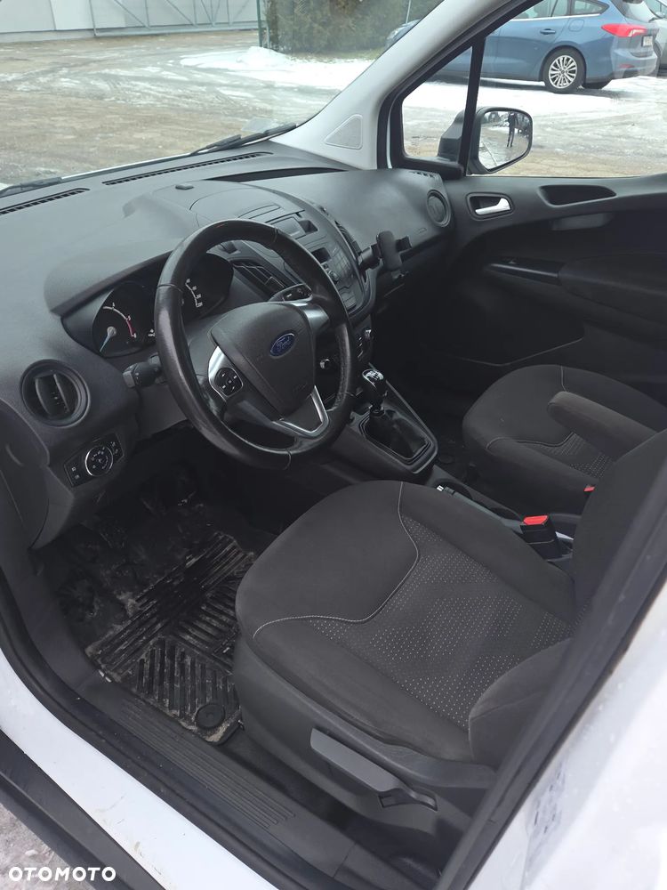 Ford Transit Courier - 7