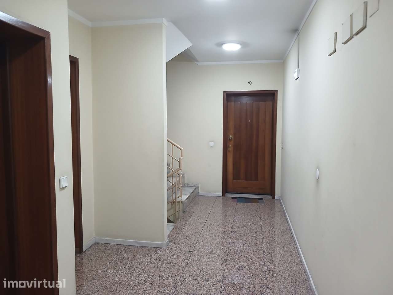 Apartamento T4 na Rua Irmãos Sousa – Lamaçães, Braga - Grande imagem: 4/17