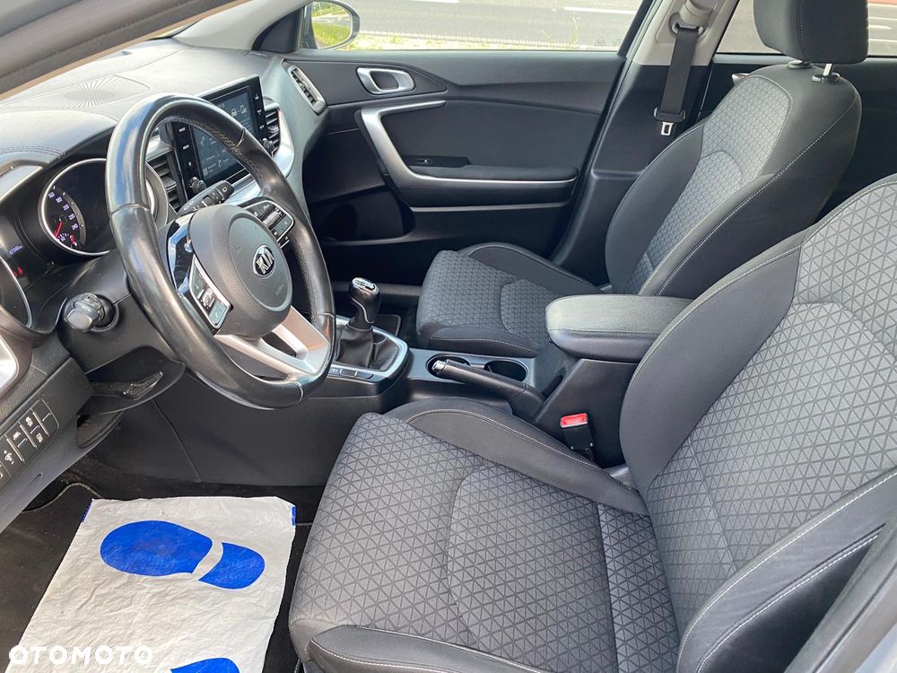 Kia XCeed 1.0 T-GDI L - 17