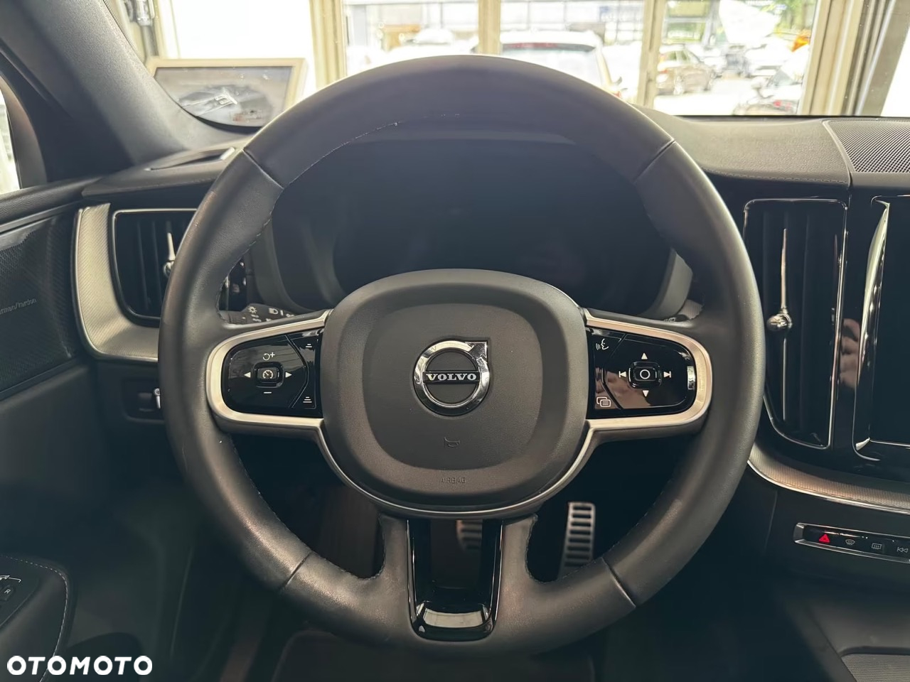 Volvo XC 60 B4 D AWD Plus Dark - 9