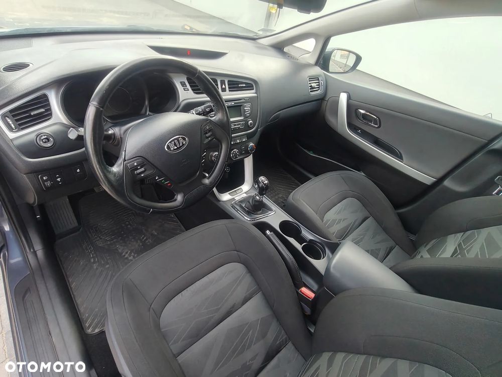Kia Ceed 1.6 GDI Smart Plus - 13